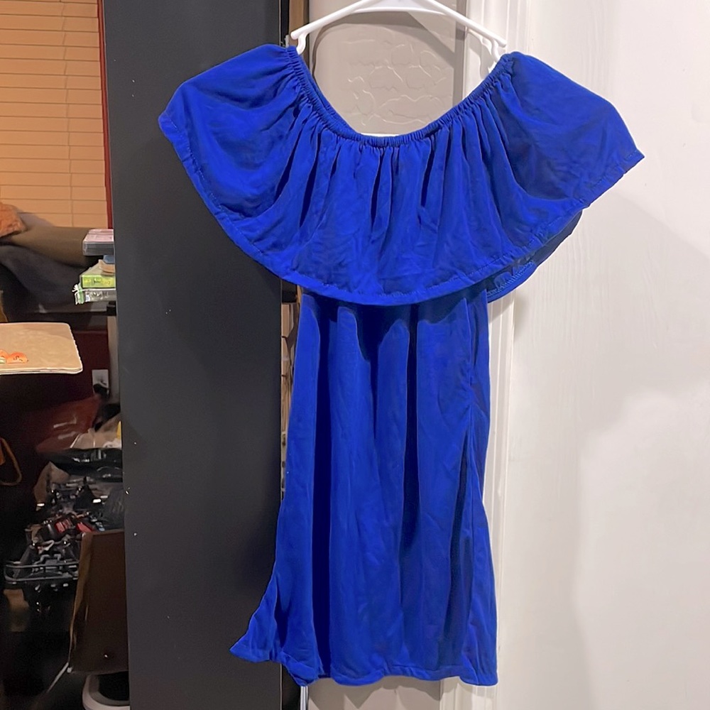 One size fits most small medium large blue off the shoulder shirt